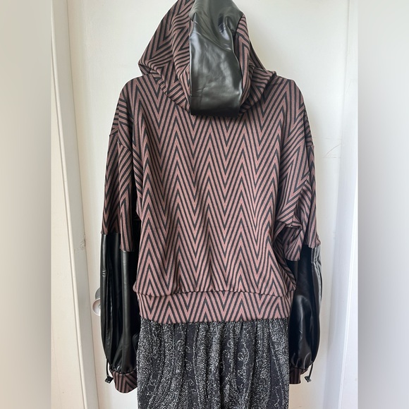 Noli Yoga Vienna Jacquard Hoodie Large - Picture 6 of 13